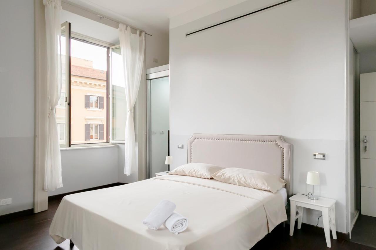 Hotel Dm69 - Termini Monti Crossroads Roma Exterior foto