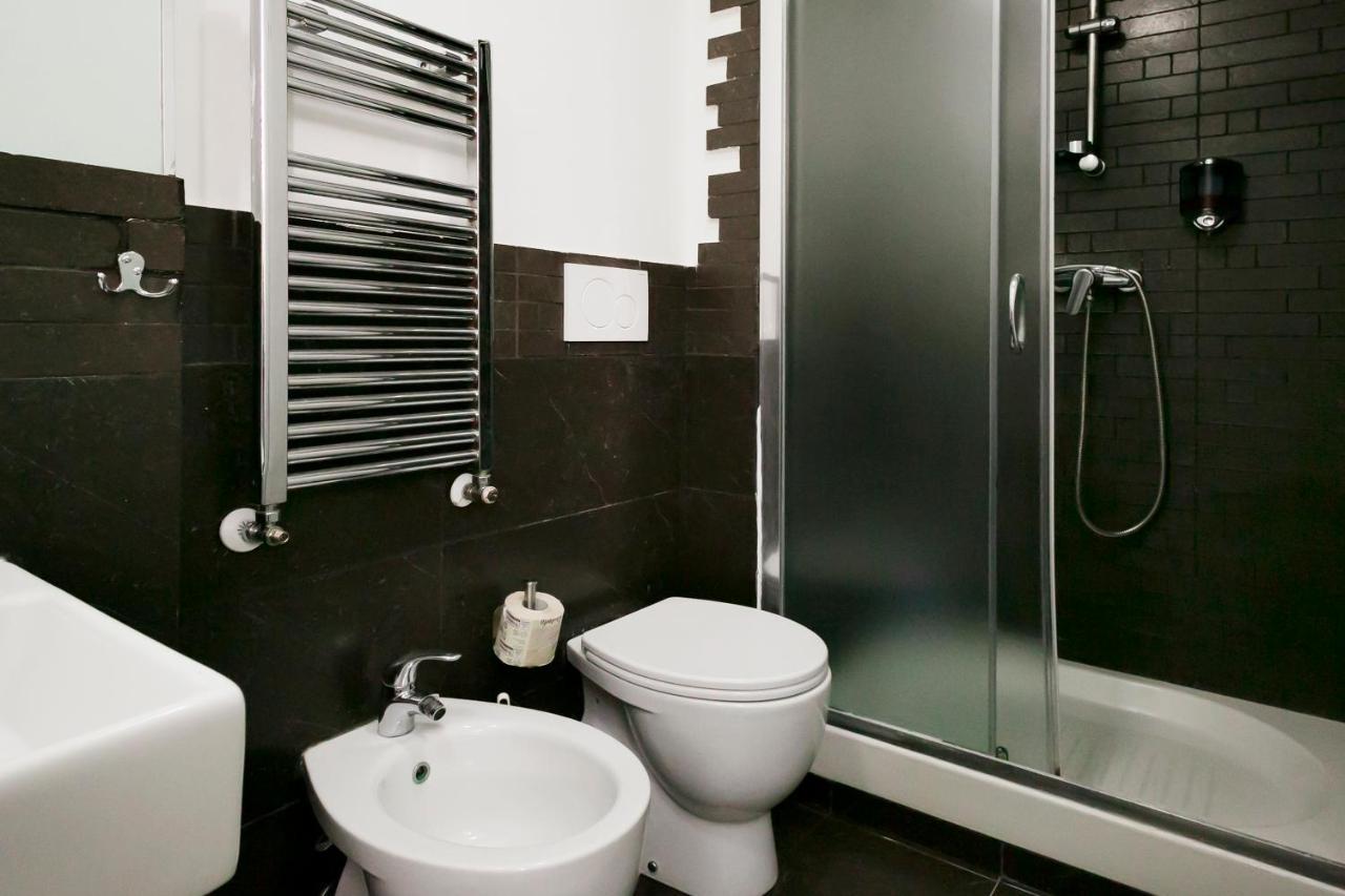 Hotel Dm69 - Termini Monti Crossroads Roma Exterior foto
