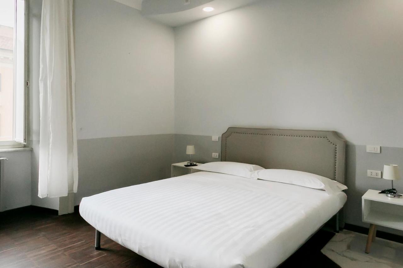 Hotel Dm69 - Termini Monti Crossroads Roma Exterior foto
